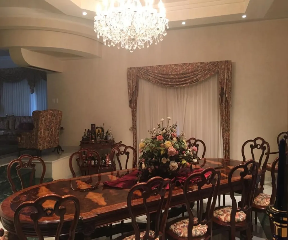 Casa En Venta,Villas de Irapuato,Paseo de la Cuesta 2294, Irapuato, Guanajuato 36670, 4 Habitaciones,5 Baños,Paseo de la Cuesta ,2,pXdyzzK