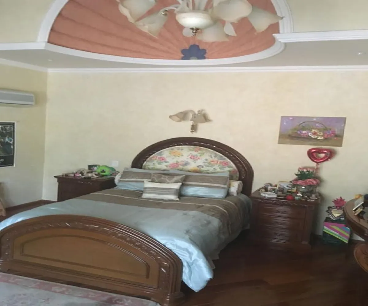 Casa En Venta,Villas de Irapuato,Paseo de la Cuesta 2294, Irapuato, Guanajuato 36670, 4 Habitaciones,5 Baños,Paseo de la Cuesta ,2,pXdyzzK