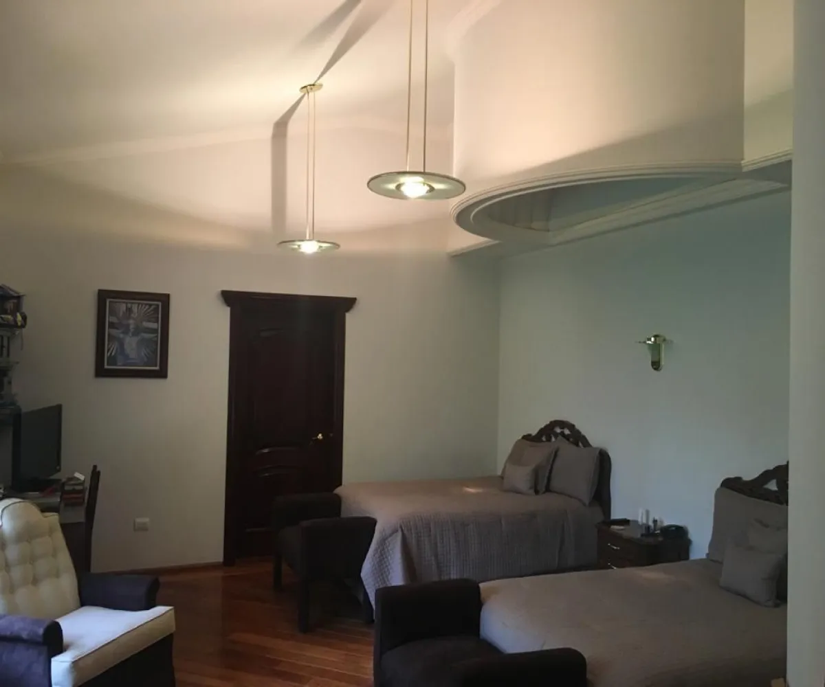 Casa En Venta,Villas de Irapuato,Paseo de la Cuesta 2294, Irapuato, Guanajuato 36670, 4 Habitaciones,5 Baños,Paseo de la Cuesta ,2,pXdyzzK