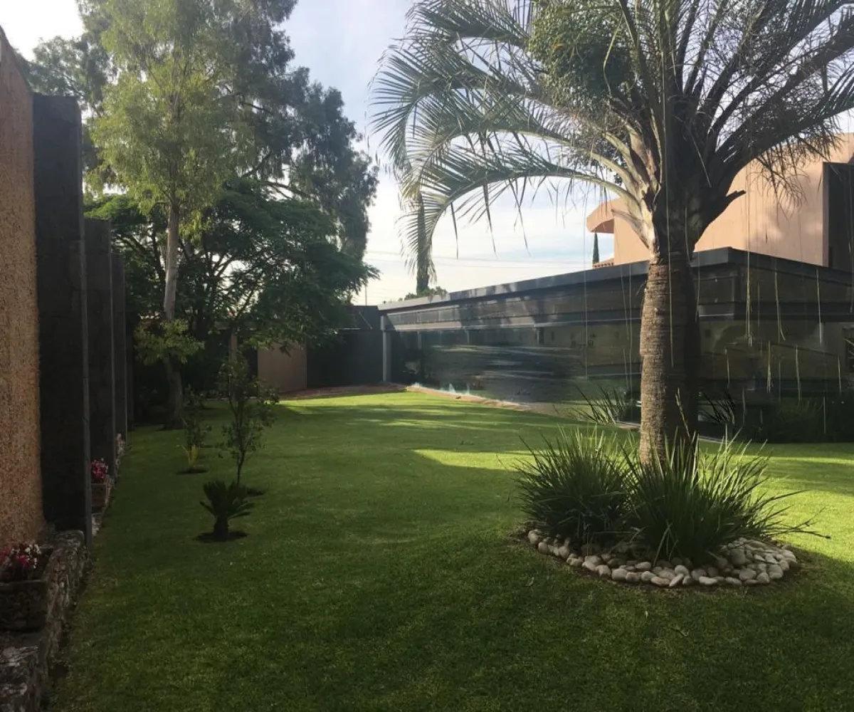 Casa En Venta,Villas de Irapuato,Paseo de la Cuesta 2294, Irapuato, Guanajuato 36670, 4 Habitaciones,5 Baños,Paseo de la Cuesta ,2,pXdyzzK