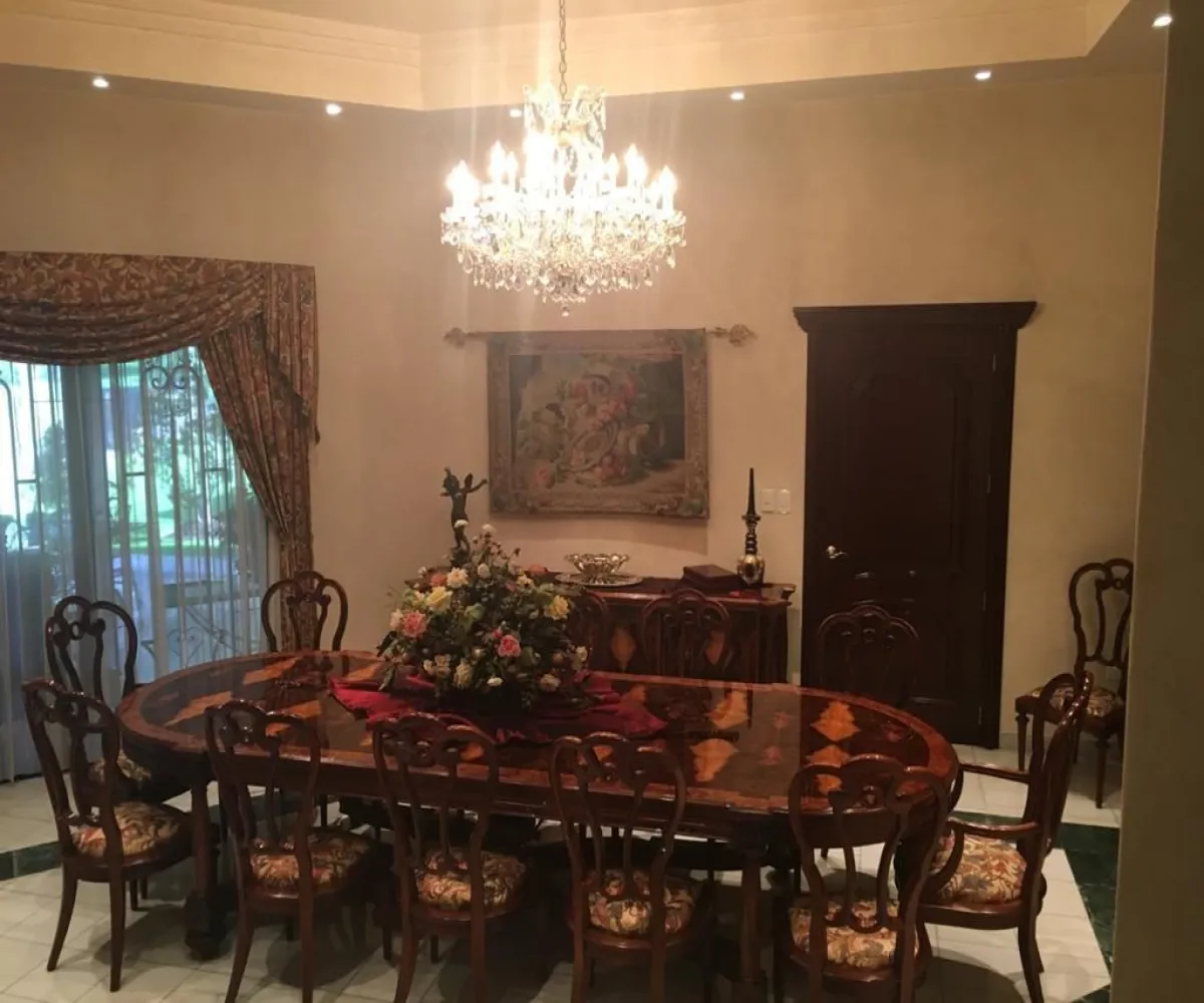 Casa En Venta,Villas de Irapuato,Paseo de la Cuesta 2294, Irapuato, Guanajuato 36670, 4 Habitaciones,5 Baños,Paseo de la Cuesta ,2,pXdyzzK