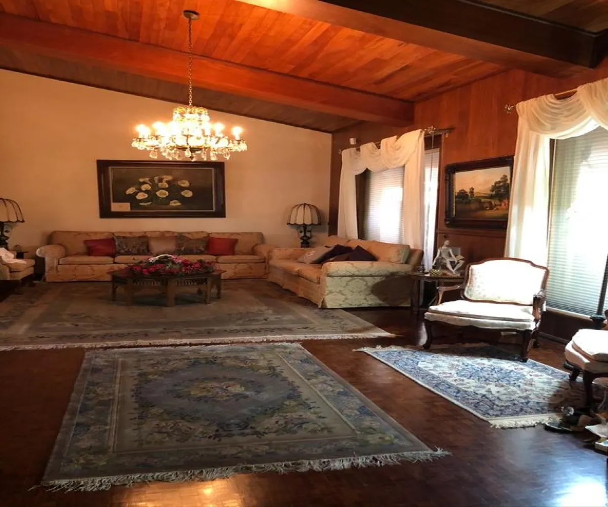 Casa En Venta,Jardines de Irapuato,Pino 50, Irapuato, Guanajuato 36660, 4 Habitaciones,3 Baños,Pino,2,p3cBwfn