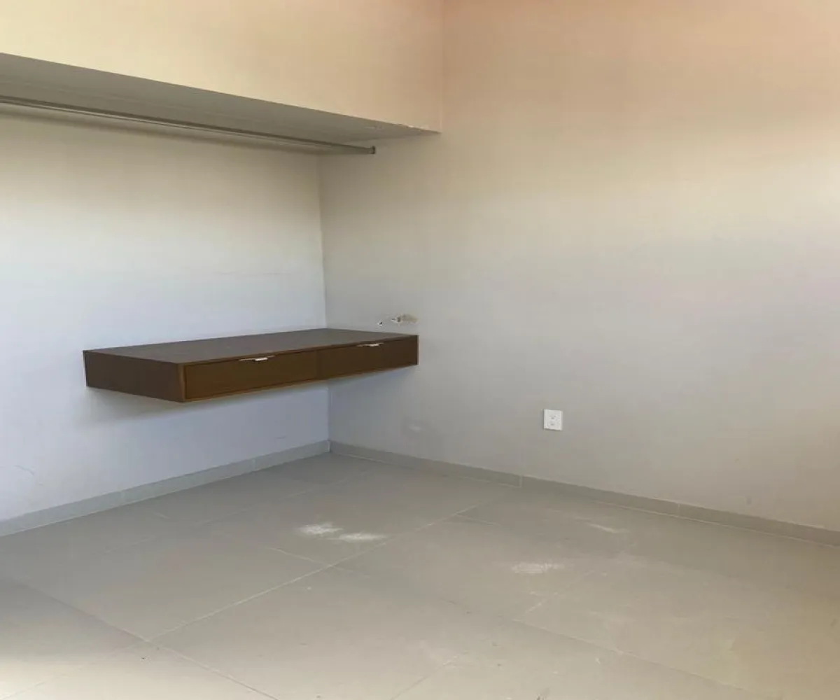Casa En Venta,Bugambilias,Retorno del Reno del Sur 139, Zapopan, Jalisco 45238, 3 Habitaciones,3 Baños,Retorno del Reno del Sur,2,pZPPIwj