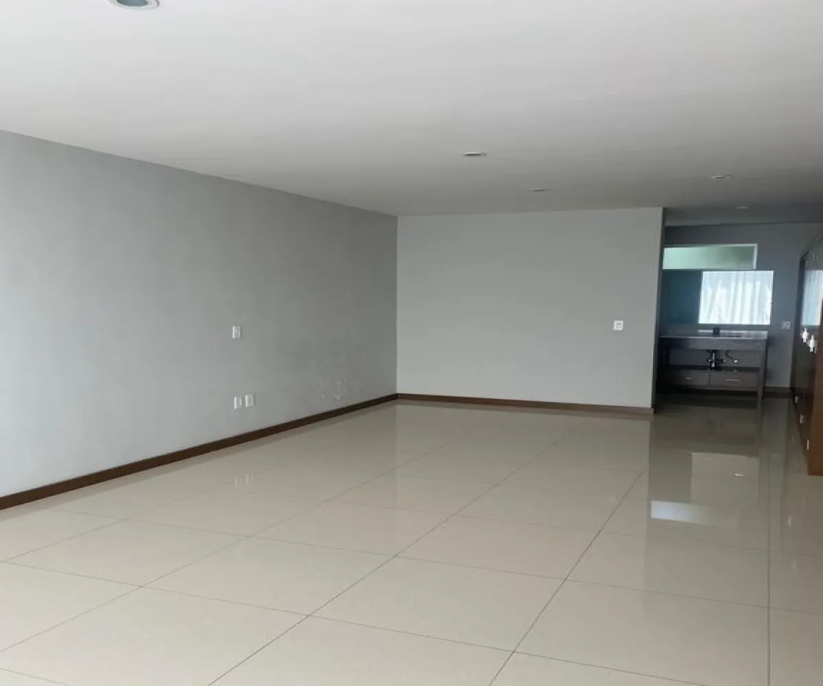 Casa En Venta,Bugambilias,Retorno del Reno del Sur 139, Zapopan, Jalisco 45238, 3 Habitaciones,3 Baños,Retorno del Reno del Sur,2,pZPPIwj