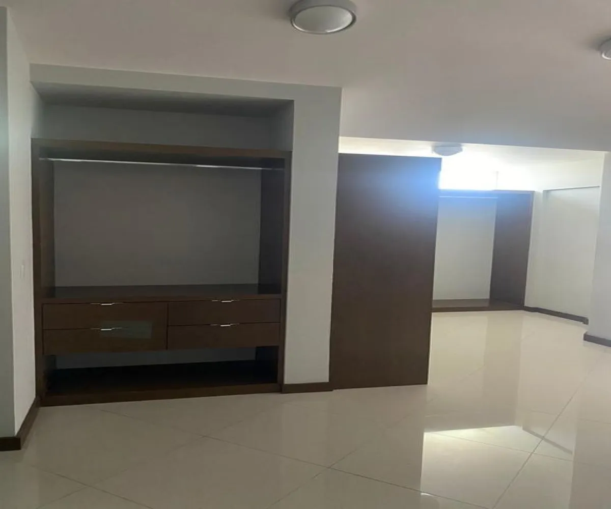 Casa En Venta,Bugambilias,Retorno del Reno del Sur 139, Zapopan, Jalisco 45238, 3 Habitaciones,3 Baños,Retorno del Reno del Sur,2,pZPPIwj
