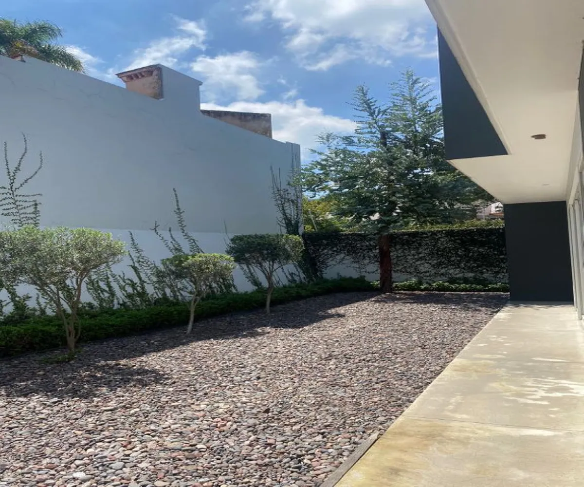 Casa En Venta,Bugambilias,Paseo de la Onza 118, Zapopan, Jalisco 45238, 4 Habitaciones,4 Baños,Paseo de la Onza,2,pic3nem