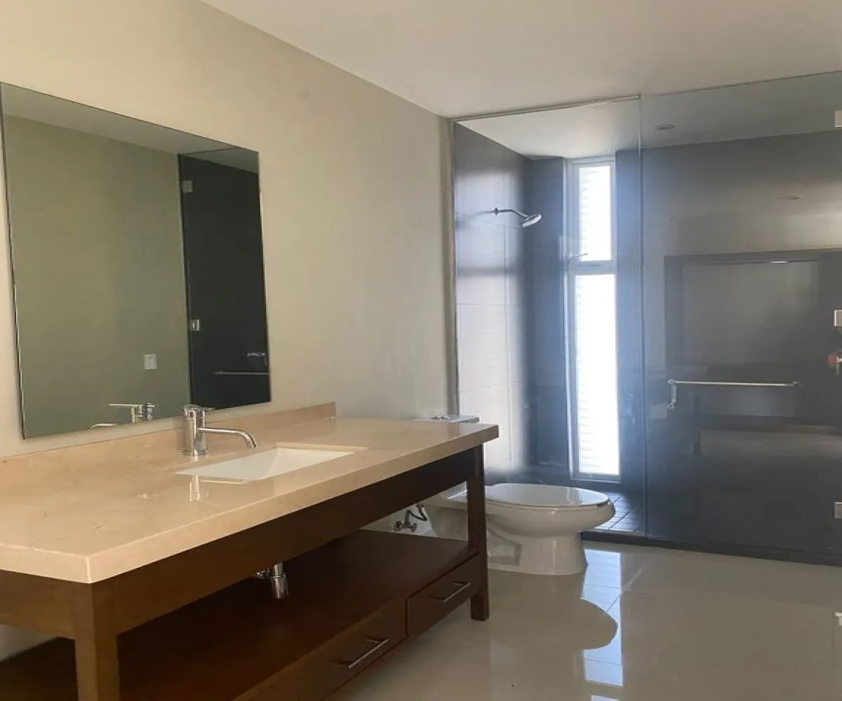 Casa En Venta,Bugambilias,Paseo de la Onza 118, Zapopan, Jalisco 45238, 4 Habitaciones,4 Baños,Paseo de la Onza,2,pic3nem
