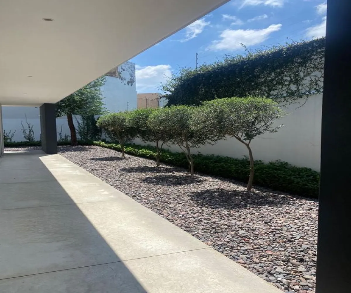 Casa En Venta,Bugambilias,Paseo de la Onza 118, Zapopan, Jalisco 45238, 4 Habitaciones,4 Baños,Paseo de la Onza,2,pic3nem