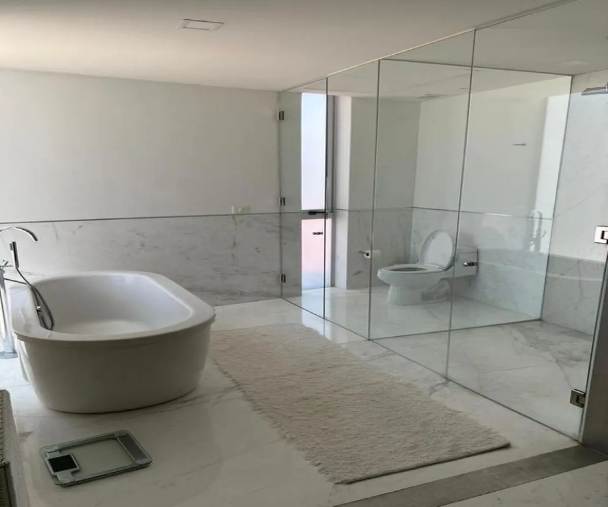 Casa En Venta,Zona Hotelera,Kukulkan, La Isla, Zona Hotelera, 77500 Cancún, Q.R. S/N, Benito Juárez, Quintana Roo 77500, 4 Habitaciones,4 Baños,Kukulkan, La Isla, Zona Hotelera, 77500 Cancún, Q.R.,7,p3ZrUgf Casa En Venta,Zona Hotelera,Kukulkan, La Isla, Zona Hotelera, 77500 Cancún, Q.R. S/N, Benito Juárez, Quintana Roo 77500, 4 Habitaciones,4 Baños,Kukulkan, La Isla, Zona Hotelera, 77500 Cancún, Q.R.,7,p3ZrUgf