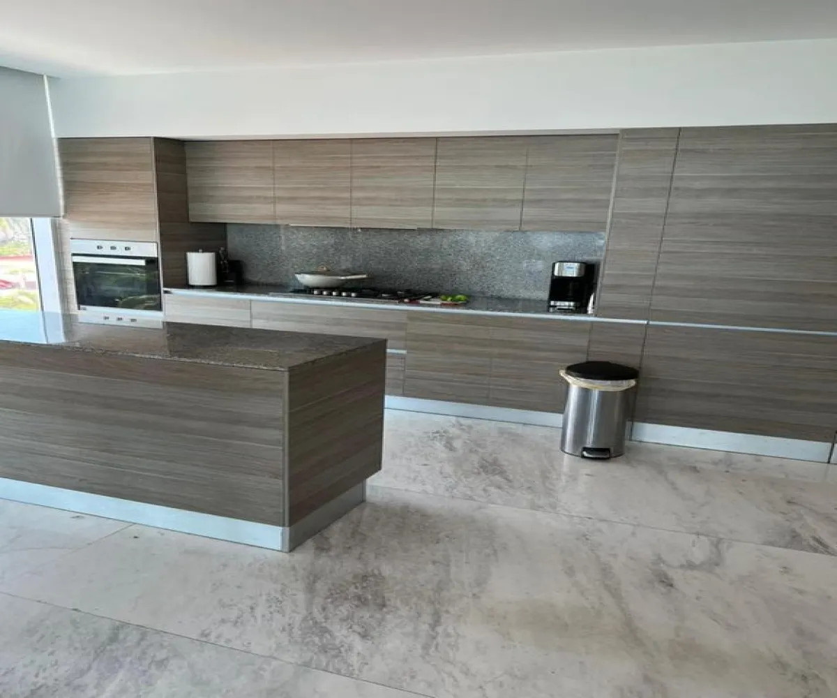 Casa En Venta,Zona Hotelera,Kukulkan, La Isla, Zona Hotelera, 77500 Cancún, Q.R. S/N, Benito Juárez, Quintana Roo 77500, 4 Habitaciones,4 Baños,Kukulkan, La Isla, Zona Hotelera, 77500 Cancún, Q.R.,7,p3ZrUgf Casa En Venta,Zona Hotelera,Kukulkan, La Isla, Zona Hotelera, 77500 Cancún, Q.R. S/N, Benito Juárez, Quintana Roo 77500, 4 Habitaciones,4 Baños,Kukulkan, La Isla, Zona Hotelera, 77500 Cancún, Q.R.,7,p3ZrUgf