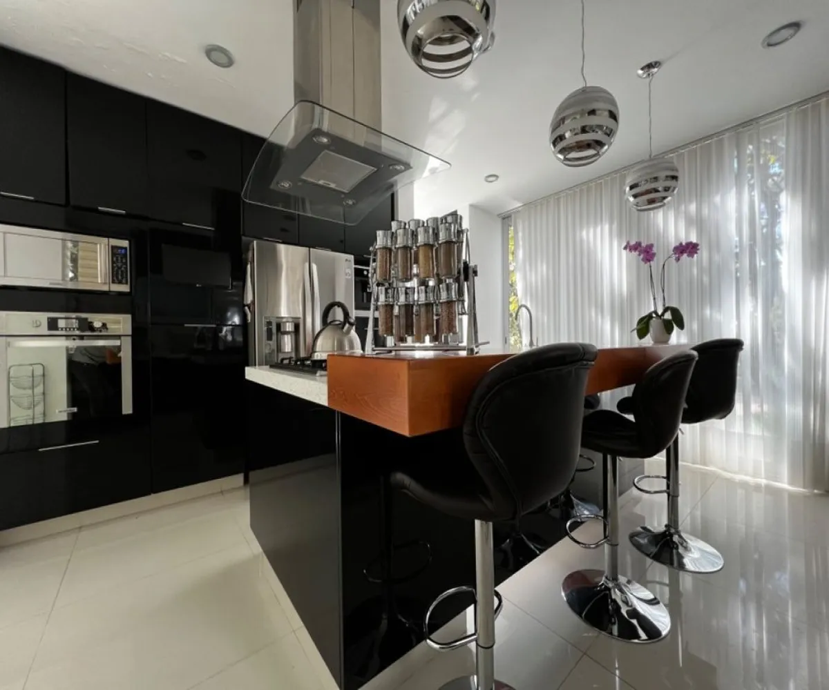 Casa En Venta,Cielo Contry Club,Vistas del cielo 387, Tlajomulco de Zúñiga, Jalisco 45643, 3 Habitaciones,5 Baños,Vistas del cielo ,3,pWgsTCh