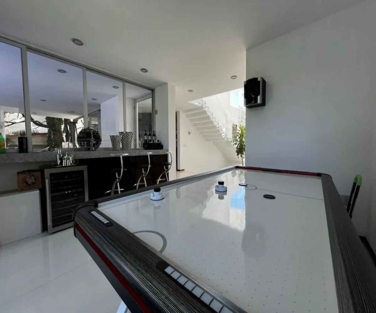 Casa En Venta,Cielo Contry Club,Vistas del cielo 387, Tlajomulco de Zúñiga, Jalisco 45643, 3 Habitaciones,5 Baños,Vistas del cielo ,3,pWgsTCh