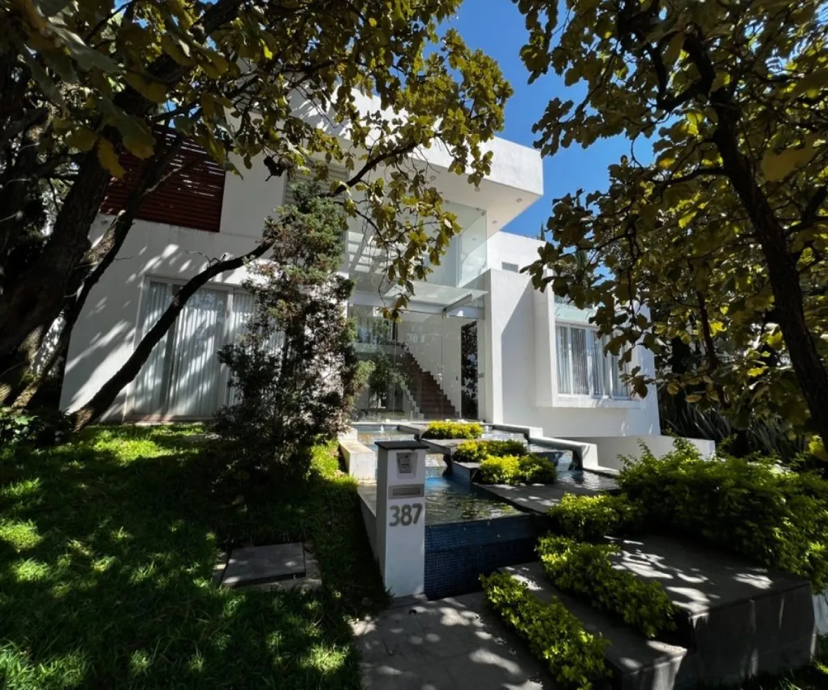 Casa En Venta,Cielo Contry Club,Vistas del cielo 387, Tlajomulco de Zúñiga, Jalisco 45643, 3 Habitaciones,5 Baños,Vistas del cielo ,3,pWgsTCh