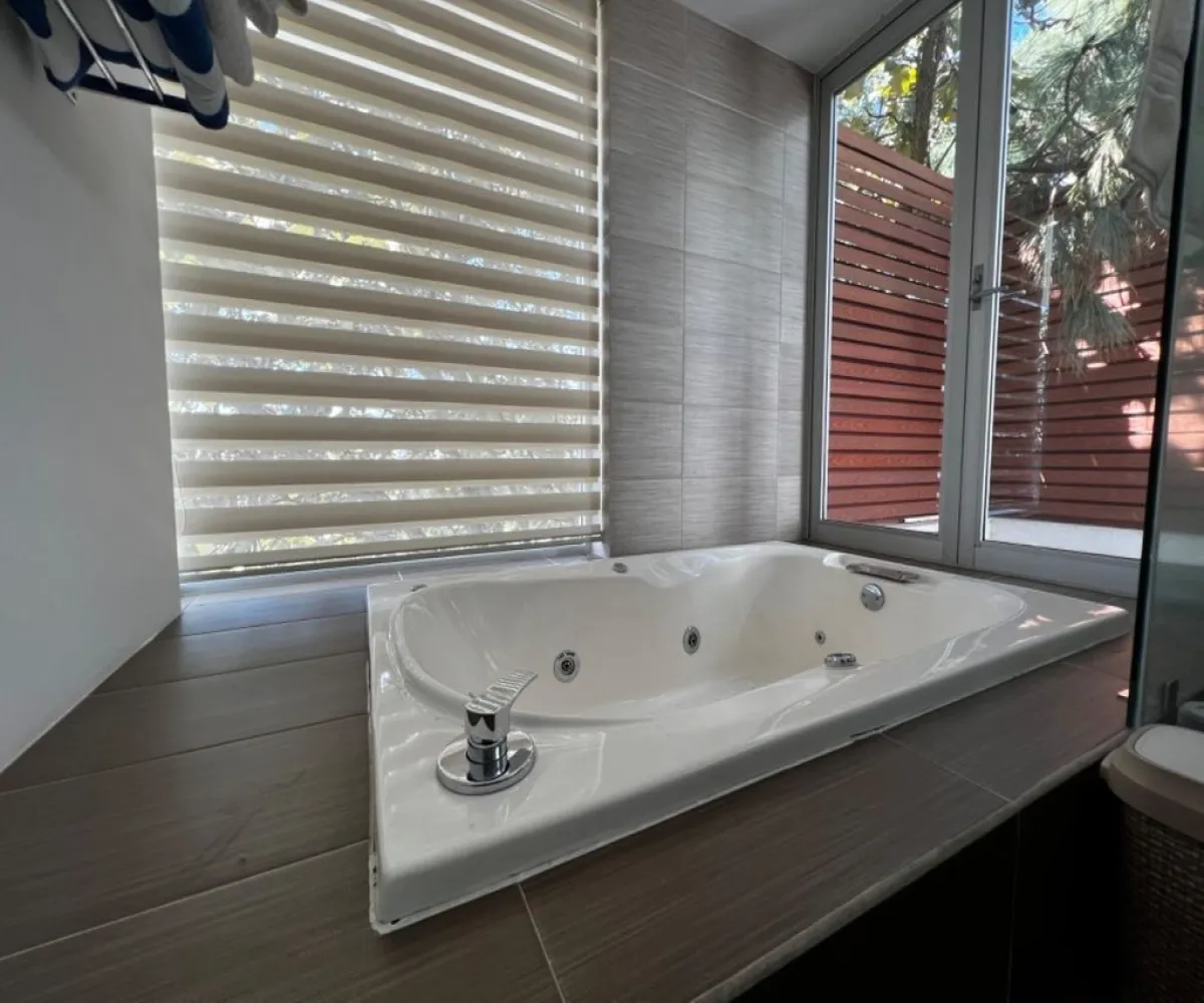 Casa En Venta,Cielo Contry Club,Vistas del cielo 387, Tlajomulco de Zúñiga, Jalisco 45643, 3 Habitaciones,5 Baños,Vistas del cielo ,3,pWgsTCh