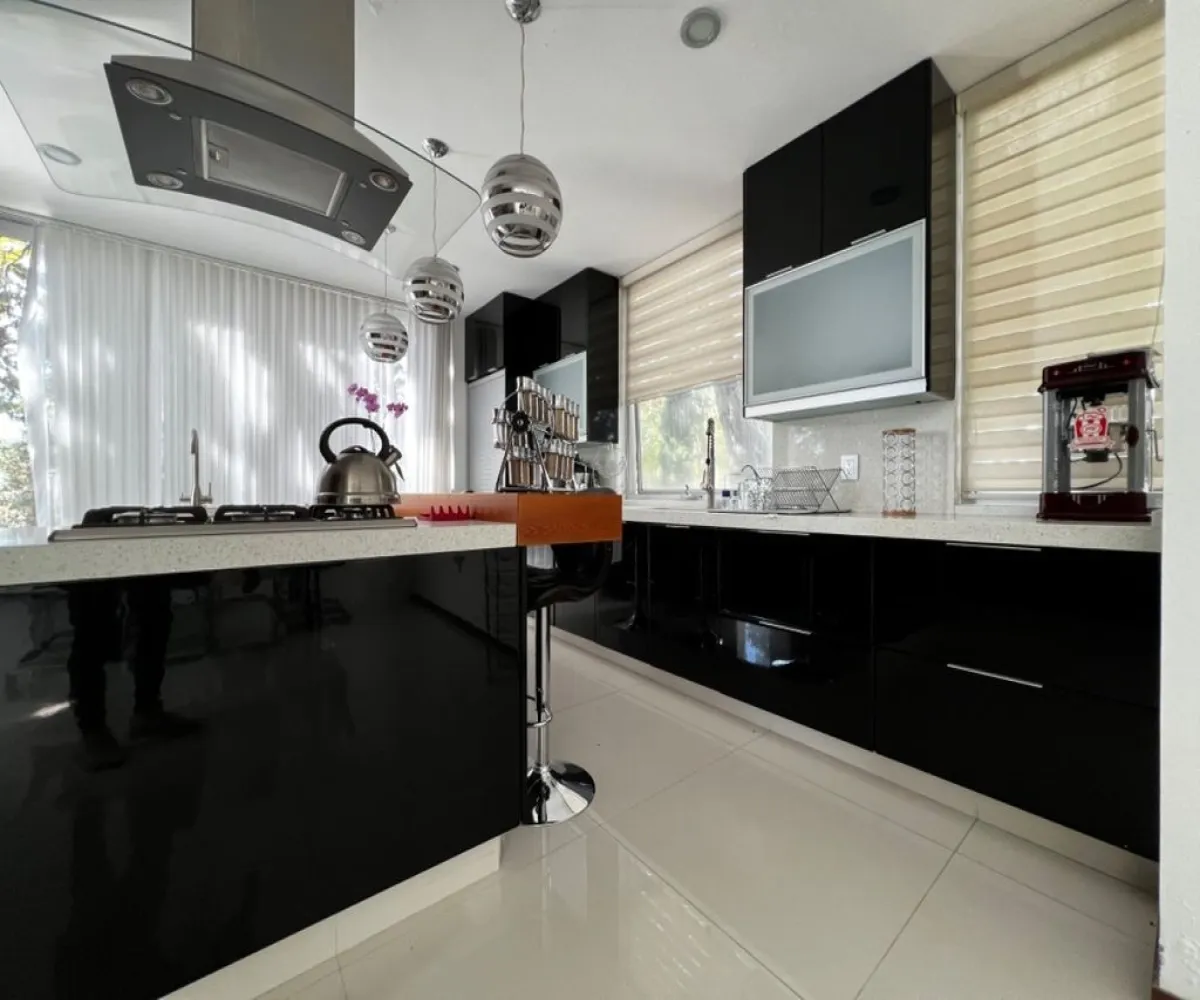 Casa En Venta,Cielo Contry Club,Vistas del cielo 387, Tlajomulco de Zúñiga, Jalisco 45643, 3 Habitaciones,5 Baños,Vistas del cielo ,3,pWgsTCh