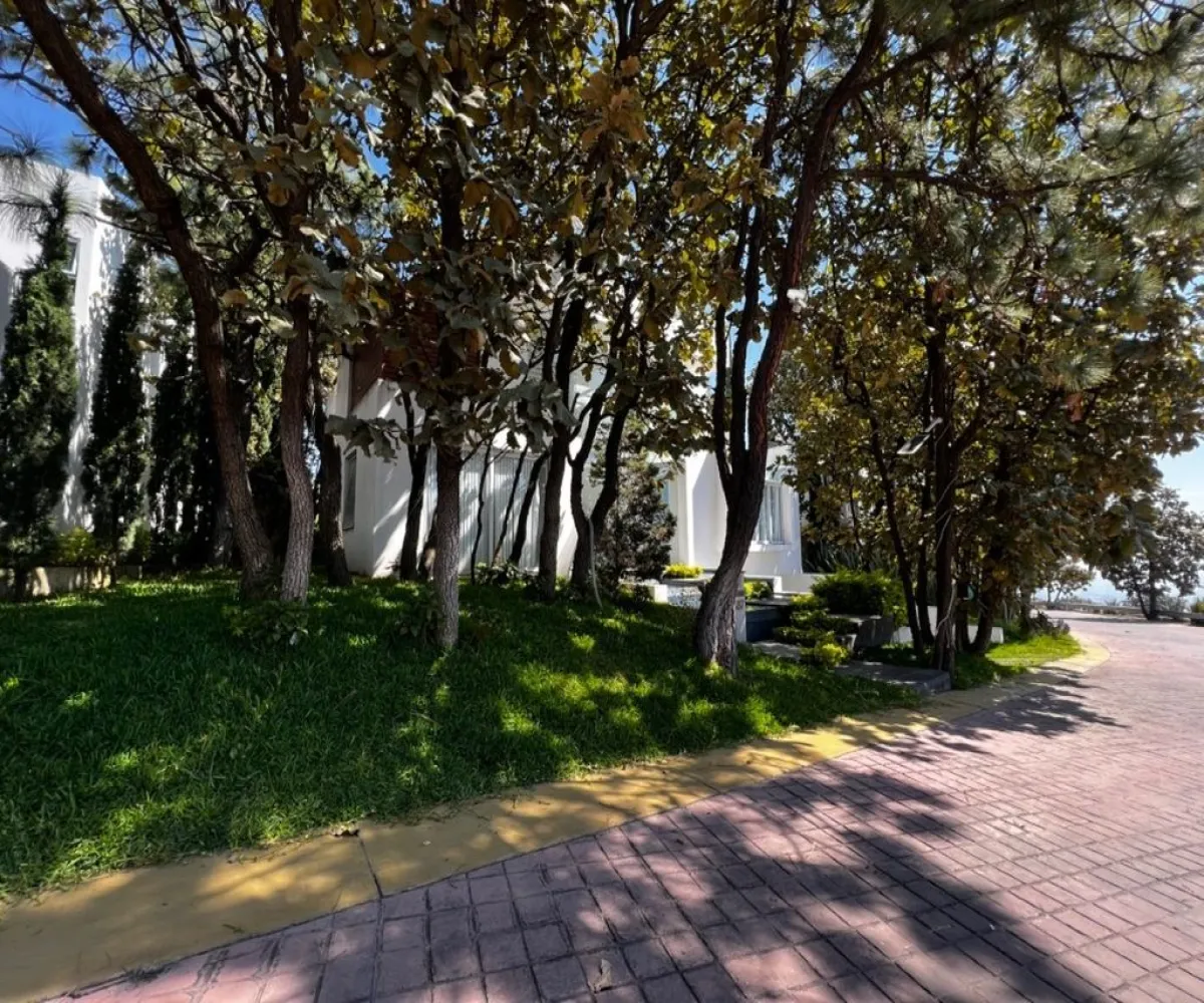 Casa En Venta,Cielo Contry Club,Vistas del cielo 387, Tlajomulco de Zúñiga, Jalisco 45643, 3 Habitaciones,5 Baños,Vistas del cielo ,3,pWgsTCh