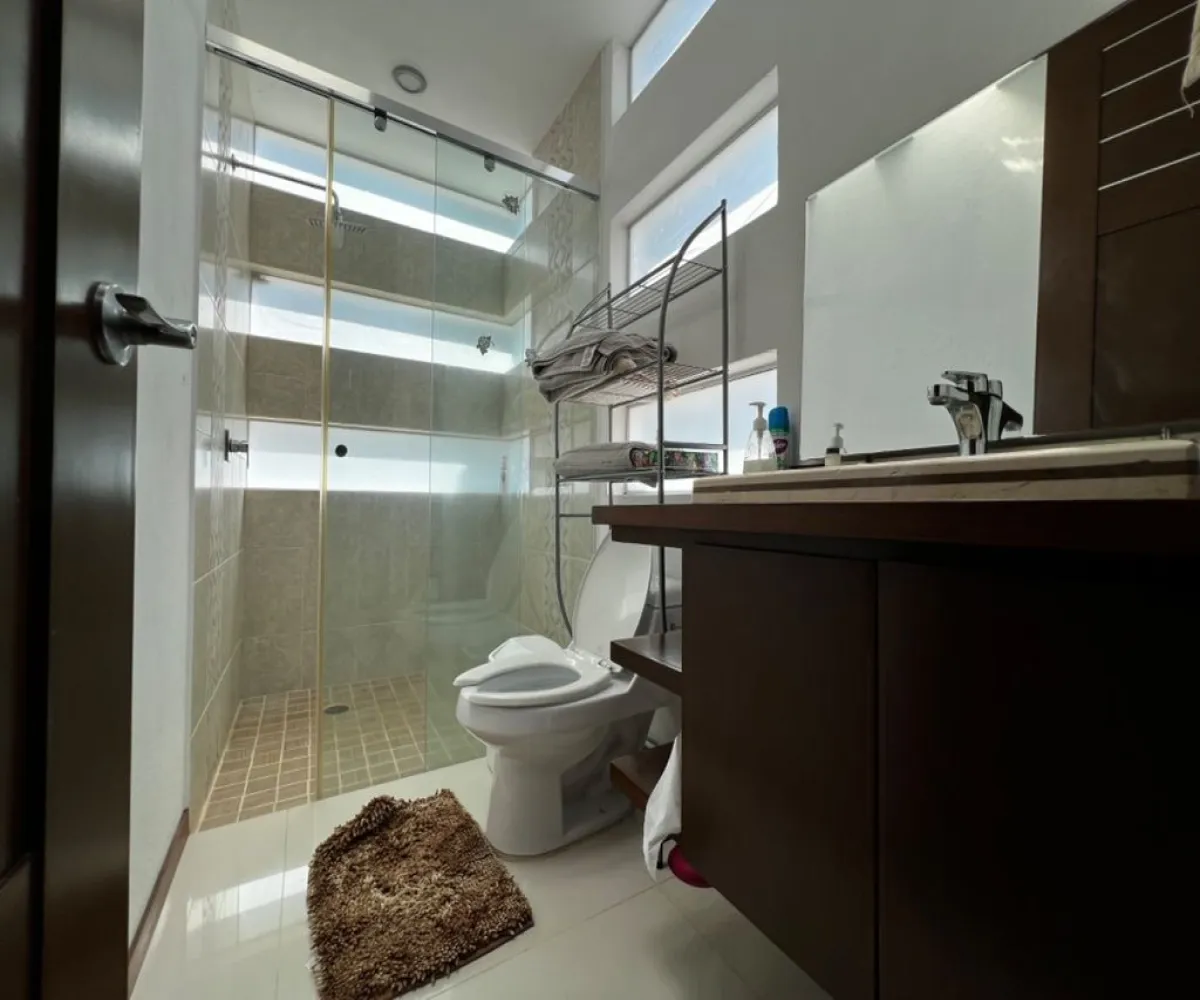 Casa En Venta,Cielo Contry Club,Vistas del cielo 387, Tlajomulco de Zúñiga, Jalisco 45643, 3 Habitaciones,5 Baños,Vistas del cielo ,3,pWgsTCh