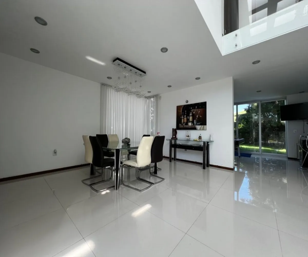 Casa En Venta,Cielo Contry Club,Vistas del cielo 387, Tlajomulco de Zúñiga, Jalisco 45643, 3 Habitaciones,5 Baños,Vistas del cielo ,3,pWgsTCh