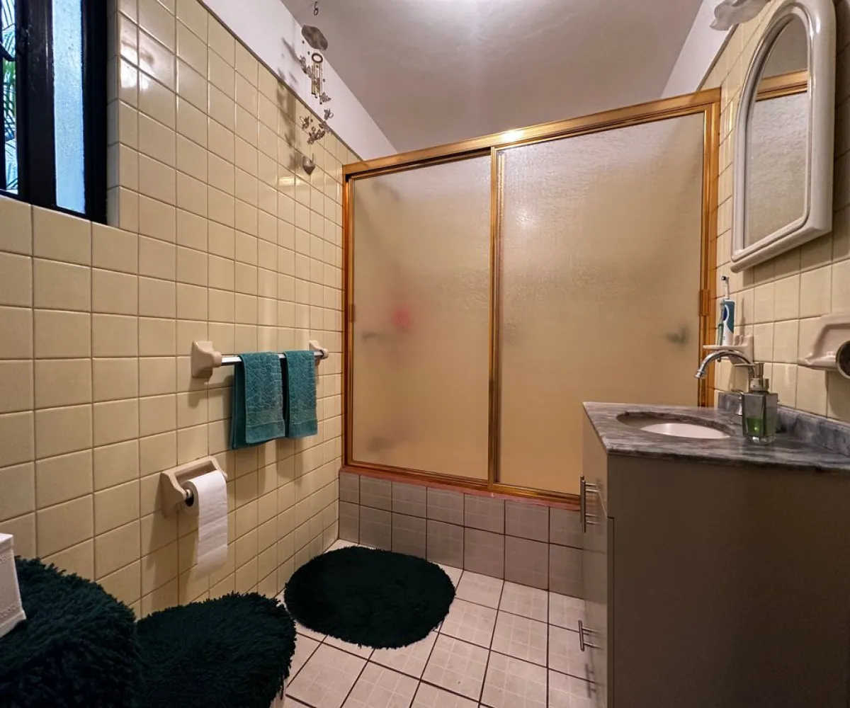 Casa En Venta,Jardines del Country,Circunvalación 1933, Guadalajara, Jalisco 44210, 4 Habitaciones,3 Baños,Circunvalación ,1,pIhwuJg