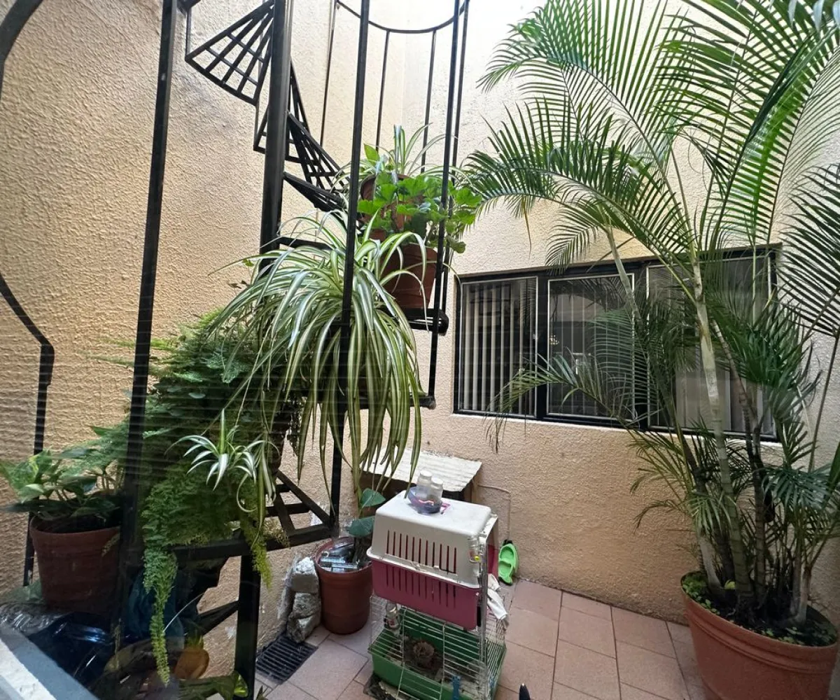 Casa En Venta,Jardines del Country,Circunvalación 1933, Guadalajara, Jalisco 44210, 4 Habitaciones,3 Baños,Circunvalación ,1,pIhwuJg