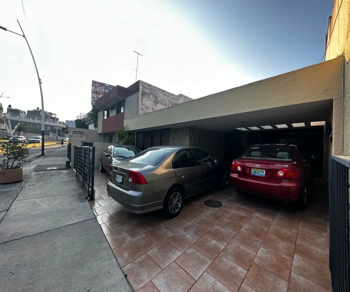 Casa En Venta,Jardines del Country,Circunvalación 1933, Guadalajara, Jalisco 44210, 4 Habitaciones,3 Baños,Circunvalación ,1,pIhwuJg