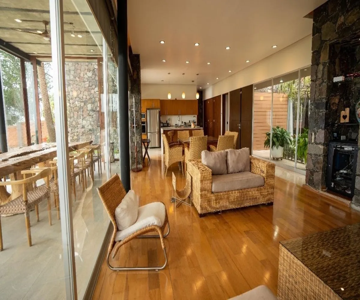 Casa En Venta,Chantepec (El Chante),Morelos 250, Jocotepec, Jalisco 45825, 4 Habitaciones,6 Baños,Morelos ,2,pvmsQOq