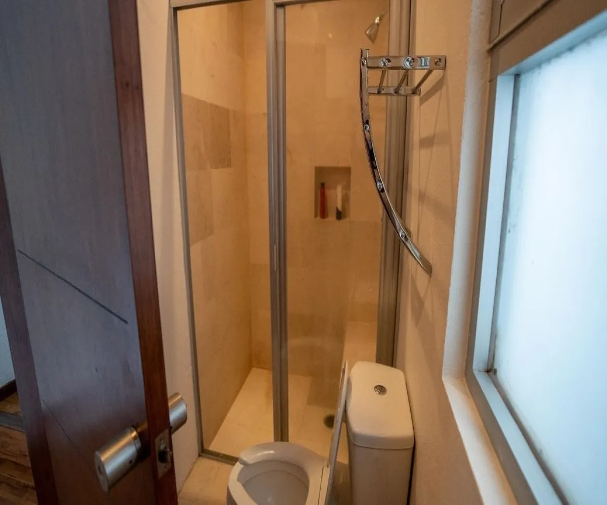 Casa En Venta,Chantepec (El Chante),Morelos 250, Jocotepec, Jalisco 45825, 4 Habitaciones,6 Baños,Morelos ,2,pvmsQOq