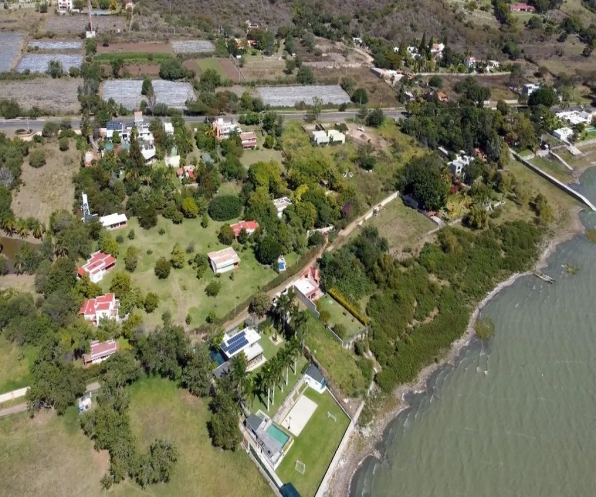 Casa En Venta,Chantepec (El Chante),Morelos 250, Jocotepec, Jalisco 45825, 4 Habitaciones,6 Baños,Morelos ,2,pvmsQOq