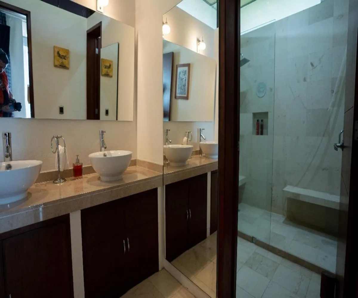 Casa En Venta,Chantepec (El Chante),Morelos 250, Jocotepec, Jalisco 45825, 4 Habitaciones,6 Baños,Morelos ,2,pvmsQOq