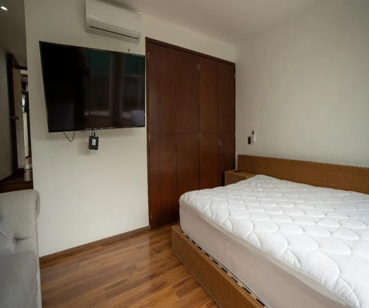 Casa En Venta,Chantepec (El Chante),Morelos 250, Jocotepec, Jalisco 45825, 4 Habitaciones,6 Baños,Morelos ,2,pvmsQOq