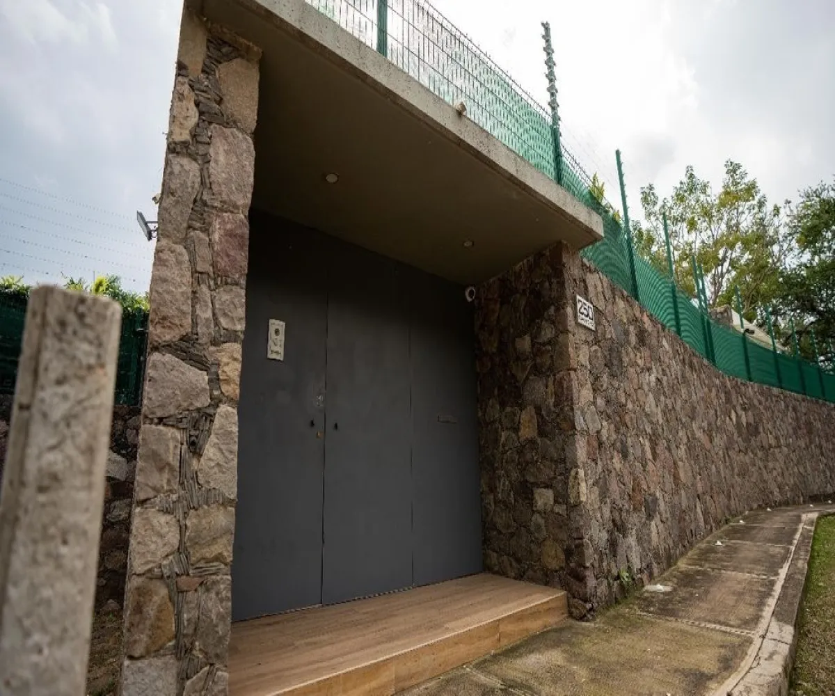 Casa En Venta,Chantepec (El Chante),Morelos 250, Jocotepec, Jalisco 45825, 4 Habitaciones,6 Baños,Morelos ,2,pvmsQOq