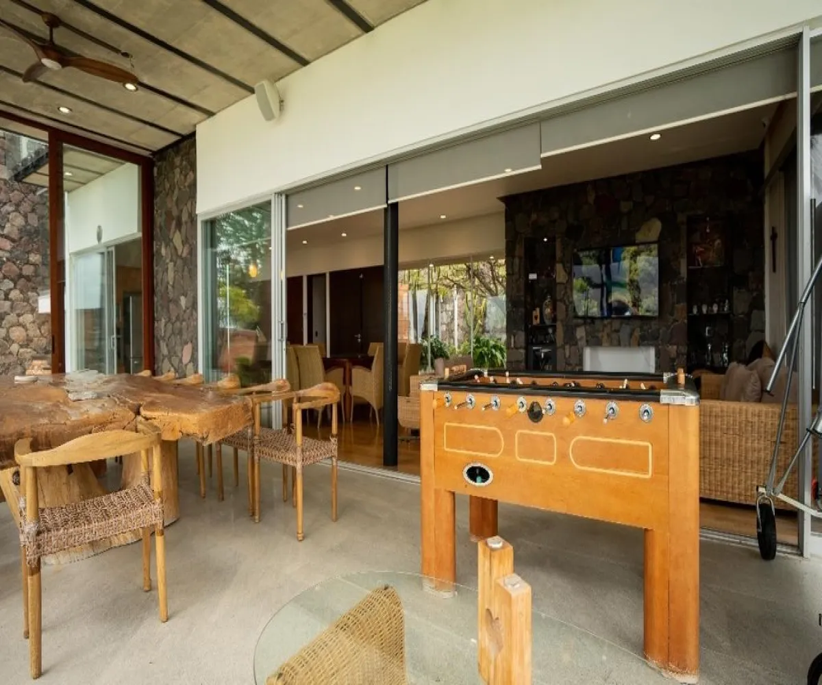 Casa En Venta,Chantepec (El Chante),Morelos 250, Jocotepec, Jalisco 45825, 4 Habitaciones,6 Baños,Morelos ,2,pvmsQOq