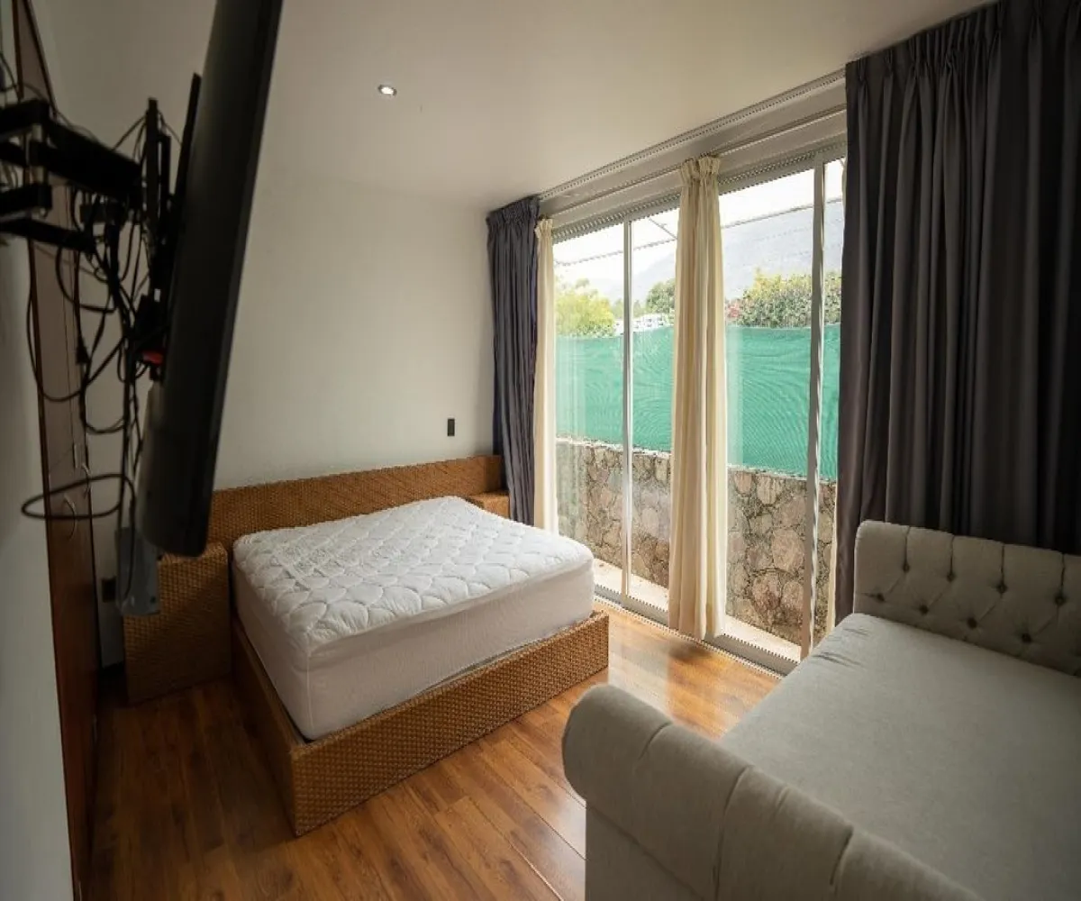 Casa En Venta,Chantepec (El Chante),Morelos 250, Jocotepec, Jalisco 45825, 4 Habitaciones,6 Baños,Morelos ,2,pvmsQOq