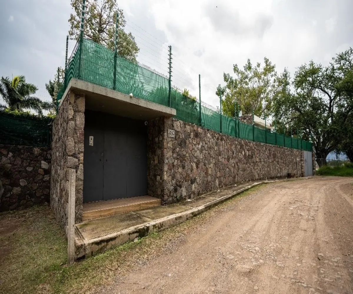 Casa En Venta,Chantepec (El Chante),Morelos 250, Jocotepec, Jalisco 45825, 4 Habitaciones,6 Baños,Morelos ,2,pvmsQOq