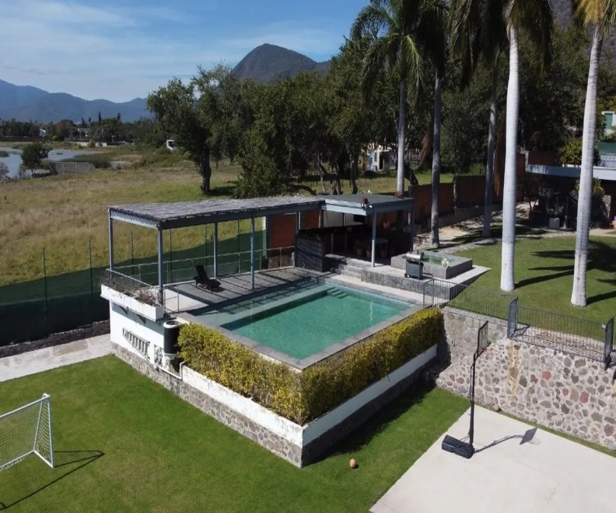 Casa En Venta,Chantepec (El Chante),Morelos 250, Jocotepec, Jalisco 45825, 4 Habitaciones,6 Baños,Morelos ,2,pvmsQOq