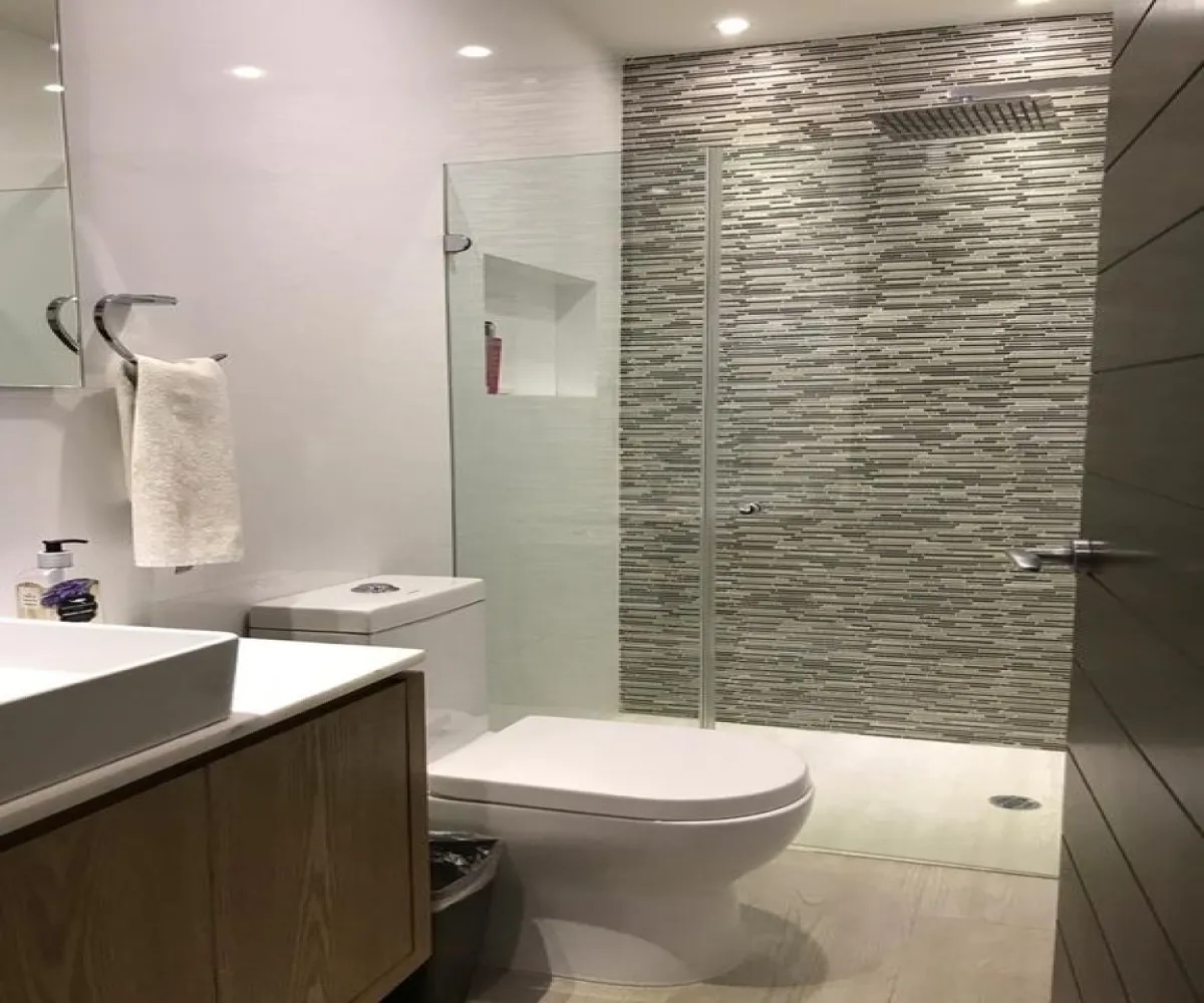 Casa En Venta,Virreyes Residencial,Paseo de los Virreyes 971, Zapopan, Jalisco 45110, 3 Habitaciones,5 Baños,Paseo de los Virreyes,2,p3077GR