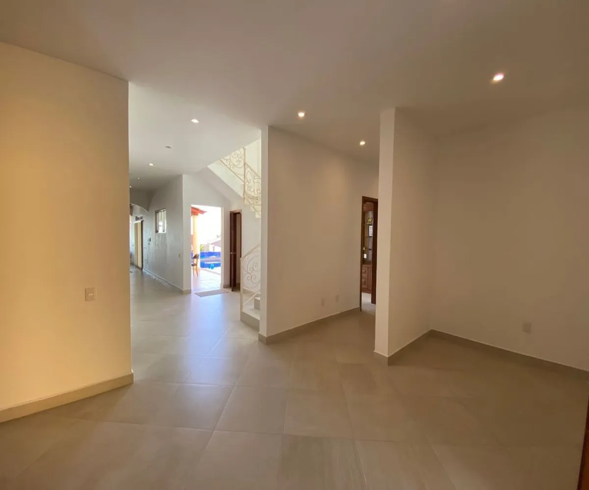 Casa En Venta,Ajijic Centro,Santa Mónica 5, Chapala, Jalisco 45920, 4 Habitaciones,4 Baños,Santa Mónica ,2,pTJnD95