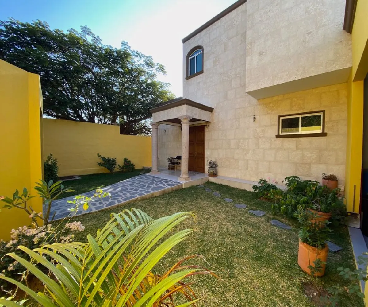 Casa En Venta,Ajijic Centro,Santa Mónica 5, Chapala, Jalisco 45920, 4 Habitaciones,4 Baños,Santa Mónica ,2,pTJnD95
